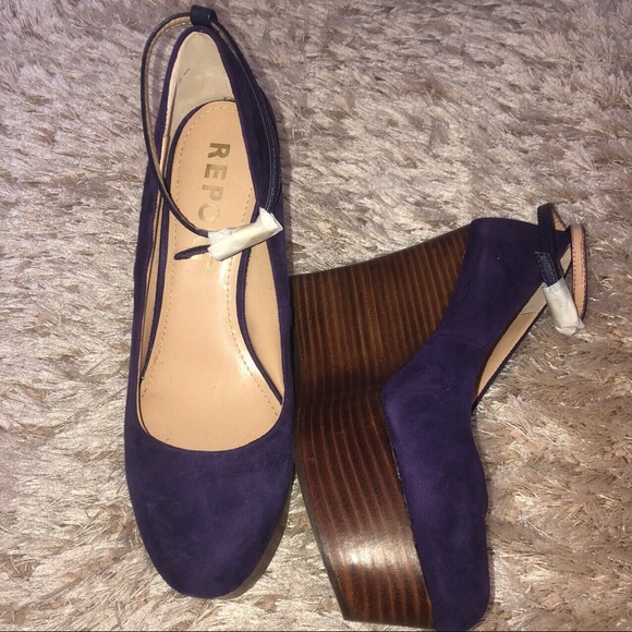 💜New Report Versatile Pumps Purple Suede Crafted Wedges💜 - Picture 4 of 4